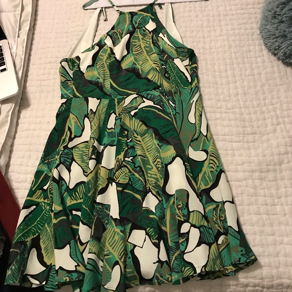 green lulus dress